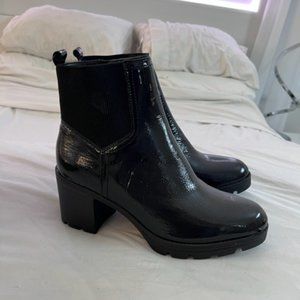 NATURALIZER Black Patent Leather Ankle Boots w/Chunky Heel  (Size 12M) NWOT